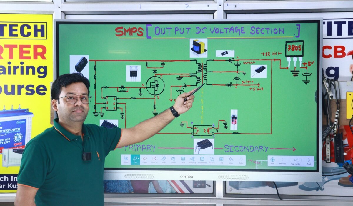Instructor explaining SMPS voltage section diagram during AC repair course in New Delhi. — Photo by Multitech Institute on Pexels