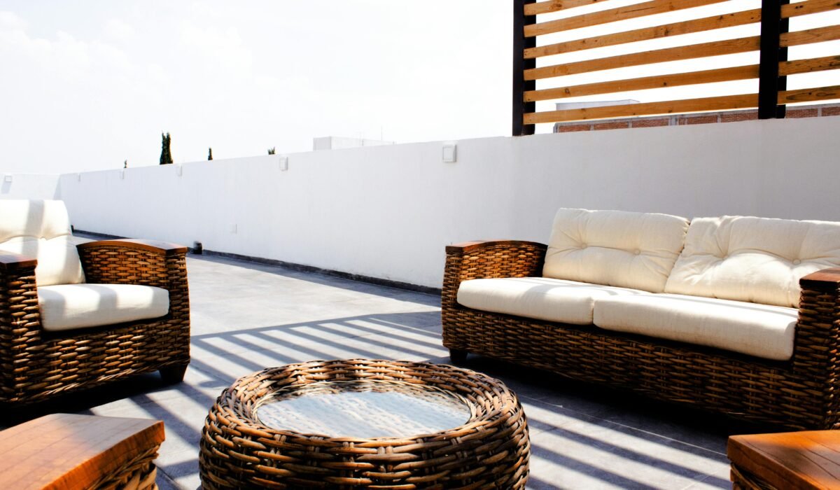 Terrace Garden Design Trends 2026 — Terrace Garden Design Trends 2026: Top 7 Ideas — Photo by Israel Piña on Pexels