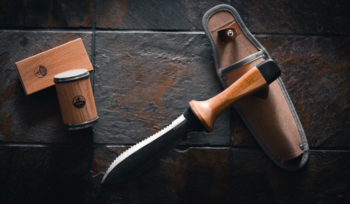 essential tools for vegetable garden — Essential Tools for Vegetable Garden: 7 Smart & Ergonomic Picks — Photo by Todd Callaway on Pexels